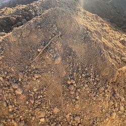 Free Fill Dirt ! And Free Delivery !!