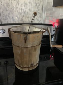 Antique Hand Crank Ice Cream Maker Bucket