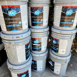 PPG Permanizer 5 gal. Delicate White Acrylic Flat Exterior Paint & Primer (Color Hueso, Off-white, Each, 6 Buckets Left)