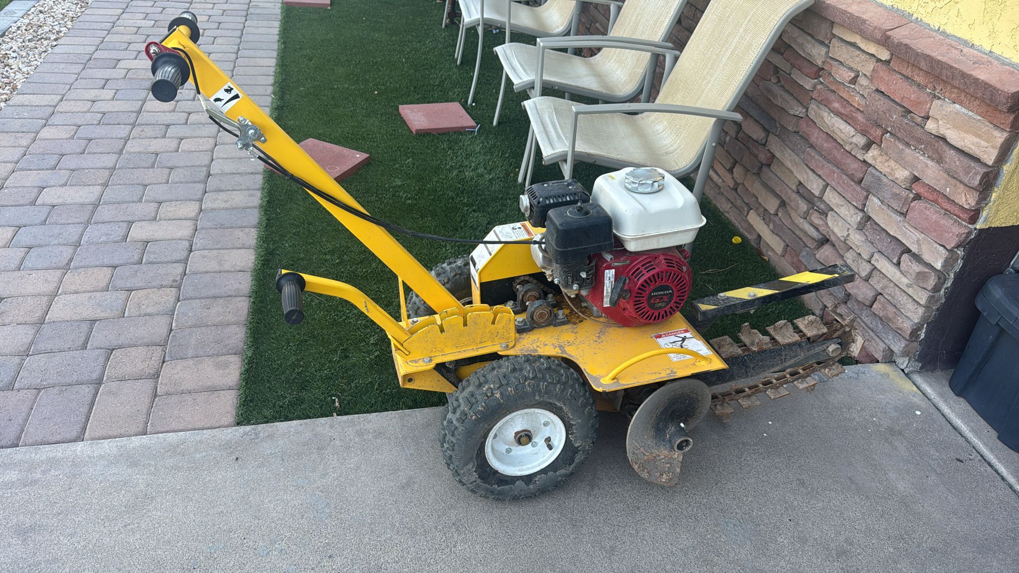 Ground Hog Trench Digger
