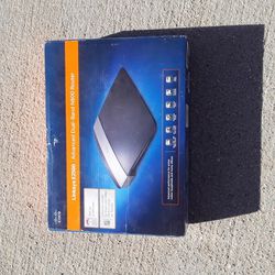 Linksys E2500 Router, Brand New In Box!