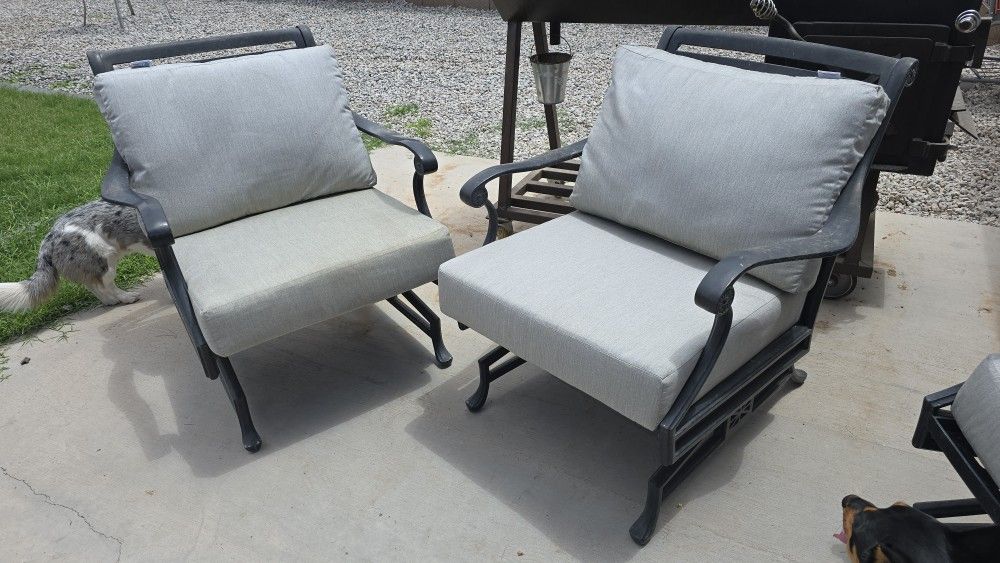 Smith And Hawkins Heavy Duty Cast Iron 2 Rocking Chair Set