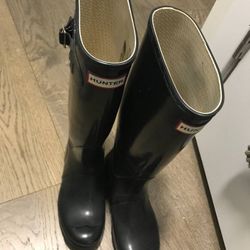 Hunter Rain / Snow Boots - Tall, Glossy, Size 8