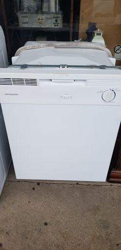 Frigerdaire Dishwasher 24"W24"D34T