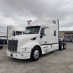 2022 PETERBILT 579 CUMMINS