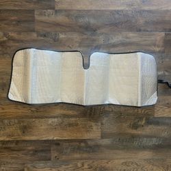 Sunshade for Jeep Vehicles Good Condition 