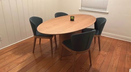 Oval Dining Table & 4 Chairs