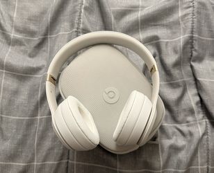 Beats Solo 4