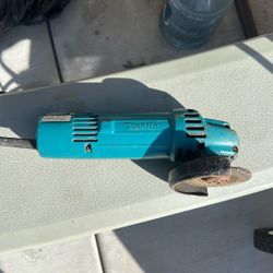 MAKITA  4in Grinder
