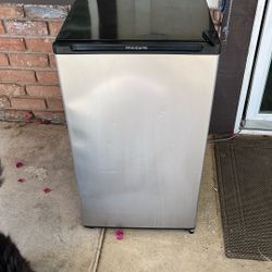 Frigidaire Mini Fridge