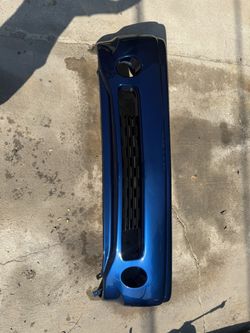 01-06 Gmc Denali Bumper