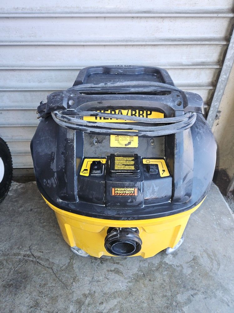 Dewalt Dust Extractor