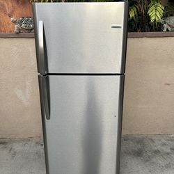 Frigidaire Refrigerator Stainless Steel 20cu Ft 30x32x68 ✋👍3 MONTHS WARRANTY 