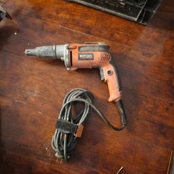 RIDGID R60002 6.5 Amp Corded 1/4 in. Heavy-Duty VSR Drywall Screwdriver. 