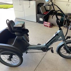 2024 Model Pedego Electric Trike Bike Ebike Etrike 185 Miles Barely Used It 20" Frame