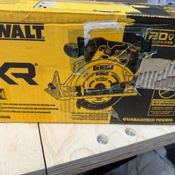 Dewalt 6.5” Circular Saw - New Open Box