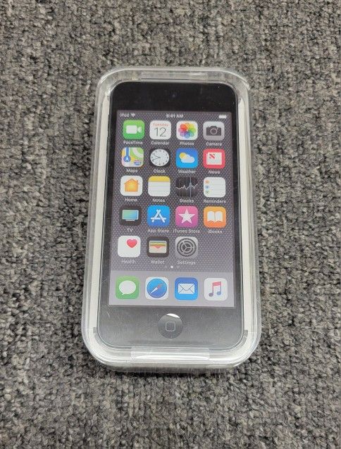 New iPod Touch Model A1574 32 GB MP3 Player Gray 6th Generation FACTORY SEALED