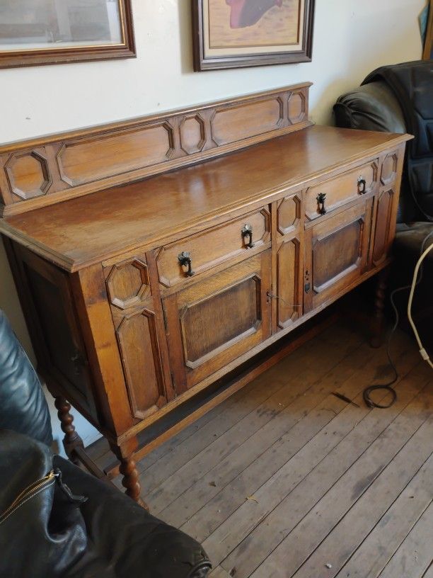 Entrance Side Board Antique