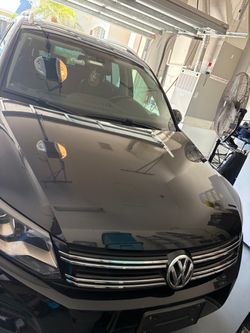 2016 Volkswagen Tiguan -