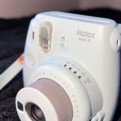 Fuji-film Instax Mini 9 Instant Film Polaroid Camera