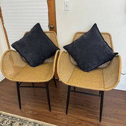 Accent chairs 