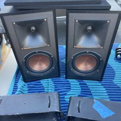Klipsch 7.1 Surround Sound Speakers With Sub 
