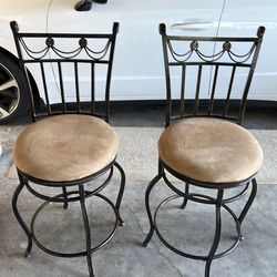 Counter Height Swivel Bar Stools