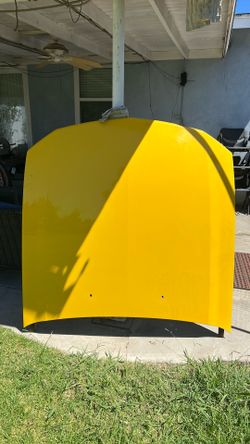 2005-2009 Ford Mustang Hood