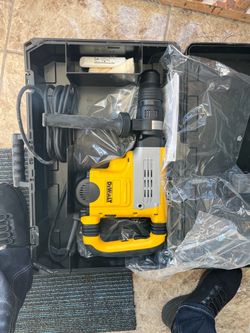 DeWalt  Corded Rotary Hammer Drill