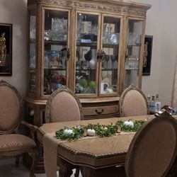 China Cabinet Table With Extensions And Six Chairs 1700 Or Best Offer