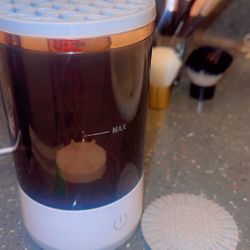Electric Makeup Brush Cleaner