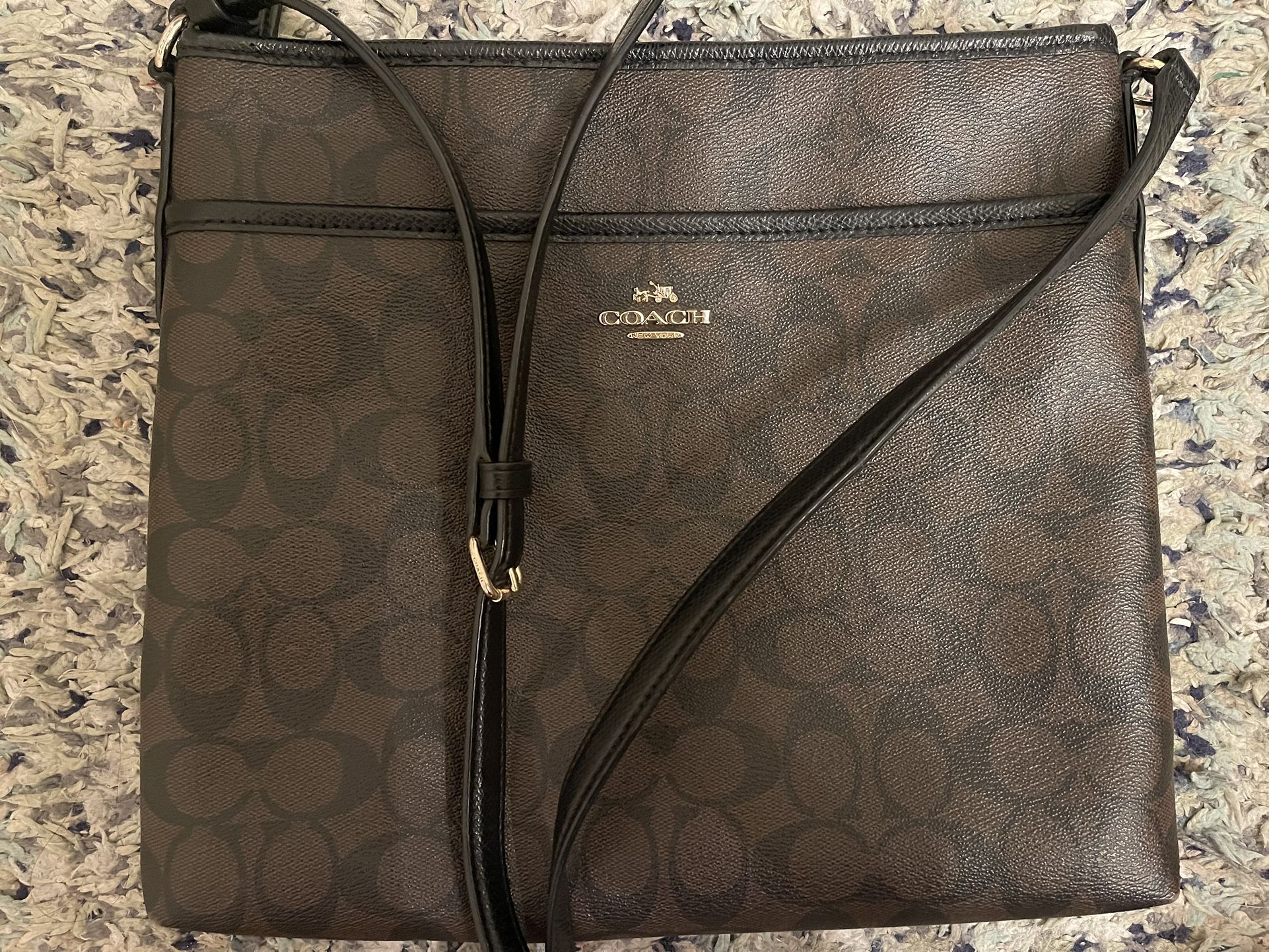 Coach Messenger Bag for Sale in Imperial, CA OfferUp