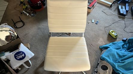 White Leather Luxury Office Chair