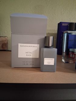 BANANA REPUBLIC METAL RAIN