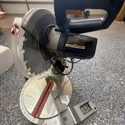 Ryobi10”compound Miter Saw With. Laser USA