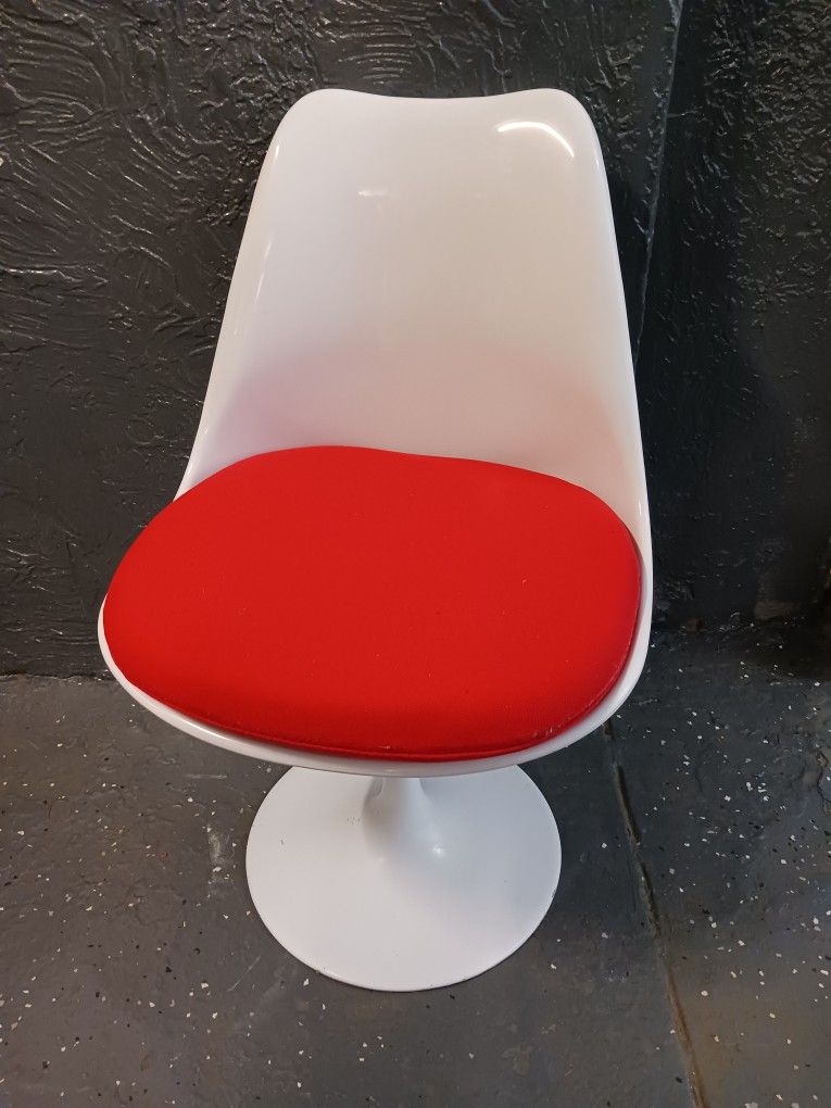 Tulip Chair