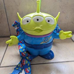 Disney parks Pixar’s toy story alien straw cup.