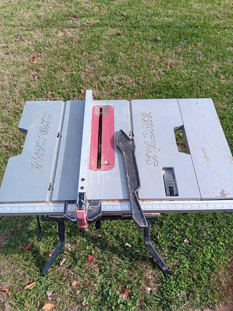 Skilsaw Table Saw
