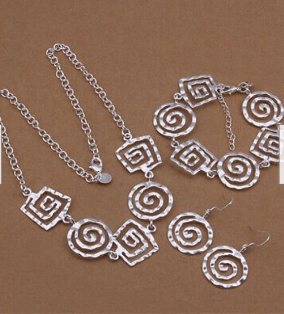 925 Sterling Silver Hammered Jewelry Set