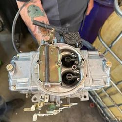 Holley 0-81770 Performance Carburetor 770CFM Street Avenger