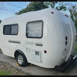 2006 Egg Camper 17'