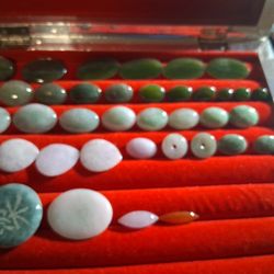 Vtg Lot 36pcs Genuine Jade Jadeist Burma Taiwan Jade Mix Shapes And Sizes Cabs Donut Ready For Fine Setting Jewerl Making