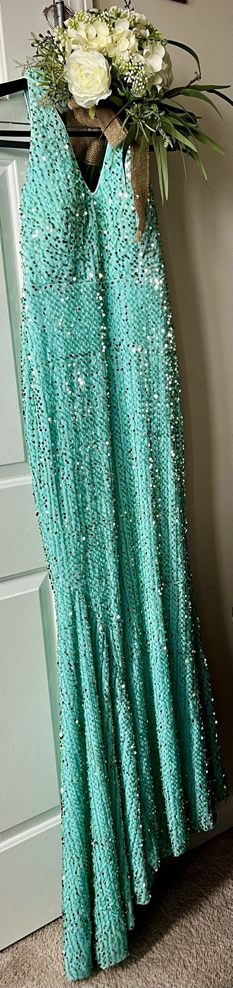 2 Matching Sequin Bridesmaid Dresses – Size Small (Includes Bouquet)