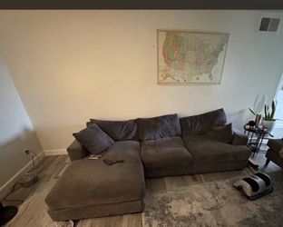 Sectional couch