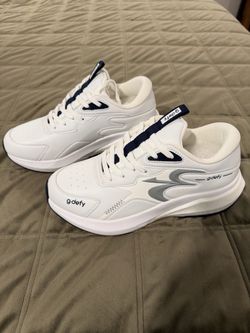 G-Defy ZenWalk Men’s Sneakers – Size 8
