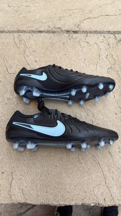 New Nike tiempo legend 10 elite FG soccer cleats black Men’s 7, Youth 7y, Women’s 8.5