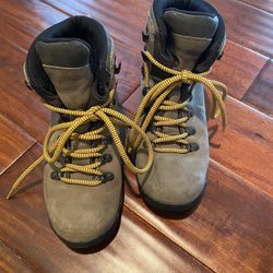 Merrell Hiking boots, Size: 7.5, Women’s 