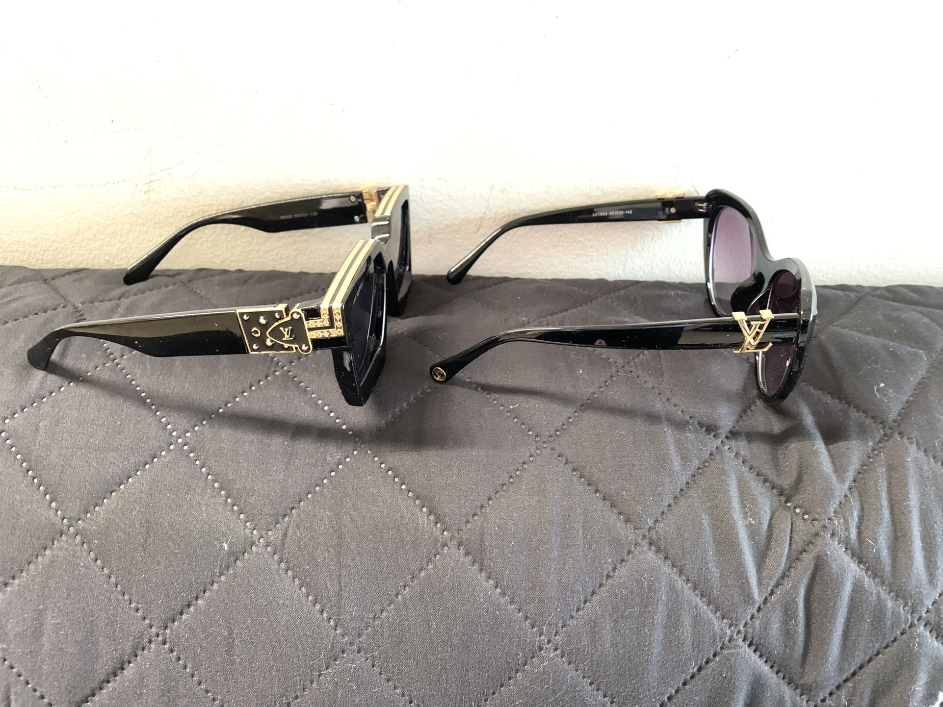 Louis Vuitton Sunglasses .