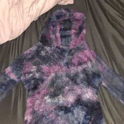 Fuzzy And Warm Pull Over Hoodie