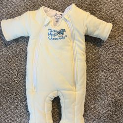 Baby Merlin’s Mojic Sleeper 